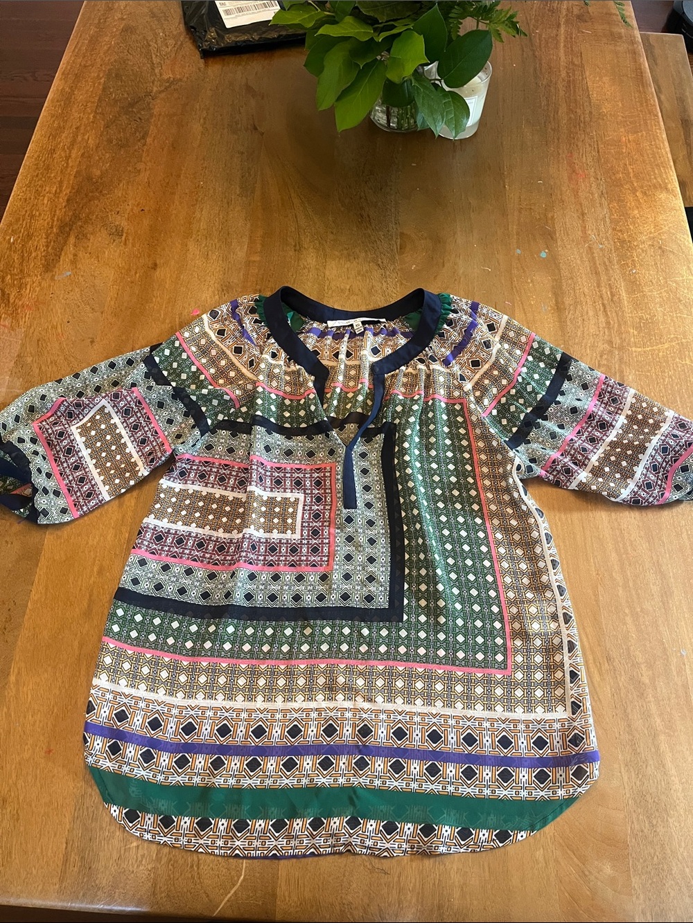 Collective Concepts Multicolor Geometric Long Sleeve Top with Green and Navy